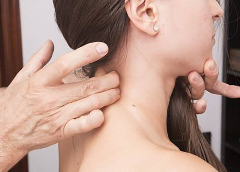 Cuscino naturale per cervicale, a base di un’equilibrata miscela di ingredienti scaldamuscoli